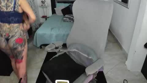Snapshot of violetacrow chatting on March 2026 05:24:02 AM Violeta online show from March 2026 05:24:02 AM