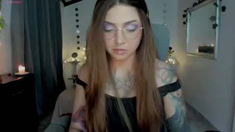 Snapshot of violetacrow chatting on July 2026 03:32:01 AM Violeta online show from July 2026 03:32:01 AM