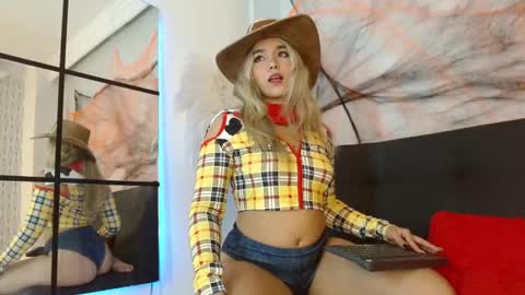 Violeta online show from October 2025 12:17:02 PM