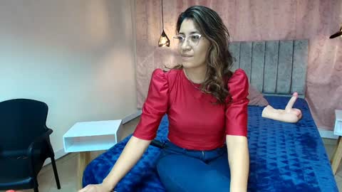 VIOLETA online show from December 2024 12:39:02 PM
