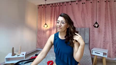 VIOLETA online show from December 2024 01:06:02 PM