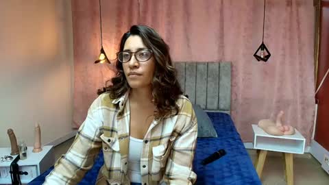 VIOLETA online show from January 2025 03:51:01 PM
