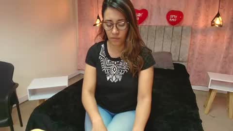 VIOLETA online show from February 2025 12:11:02 PM