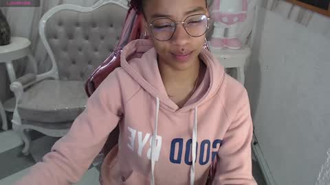 violeth_b online show from January 2025 12:41:02 PM