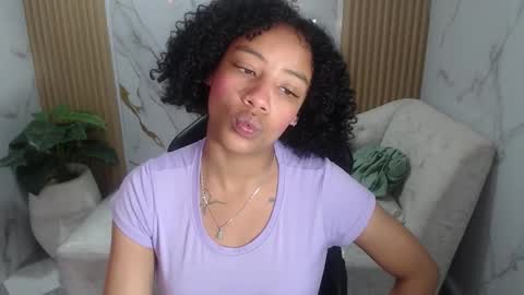 violeth_b online show from October 2025 12:50:02 PM