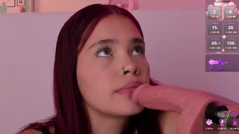 Snapshot of violeth_hill chatting on September 2025 08:42:01 PM Violeth Hill online show from September 2025 08:42:01 PM