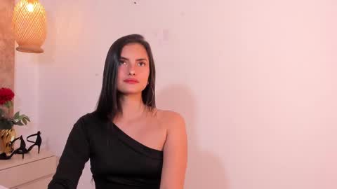 Snapshot of violethilton chatting on March 2025 10:10:02 PM violeth online show from March 2025 10:10:02 PM