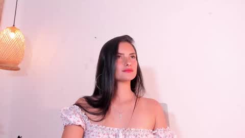 Snapshot of violethilton chatting on March 2025 11:15:01 PM violeth online show from March 2025 11:15:01 PM