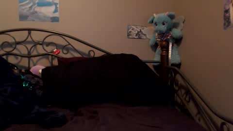 Violet Hooper online show from June 2026 06:46:02 PM