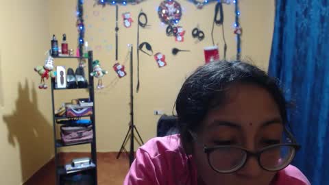 Violet777  online show from November 2025 12:32:02 AM