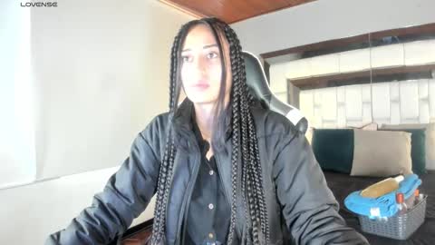 Snapshot of violetskinny chatting on September 2025 08:24:01 PM violetskinny online show from September 2025 08:24:01 PM