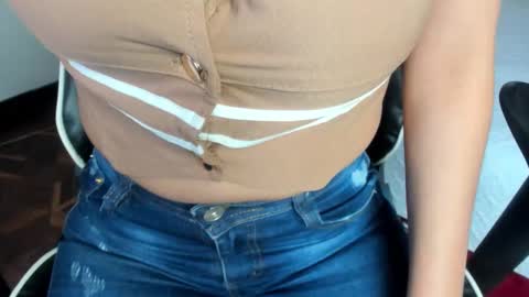 Snapshot of violetskinny chatting on November 2025 07:26:02 PM violetskinny online show from November 2025 07:26:02 PM