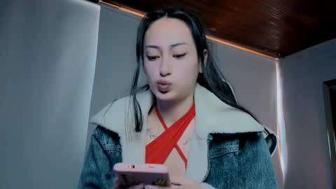 Snapshot of violetskinny chatting on May 2026 07:12:01 PM violetskinny online show from May 2026 07:12:01 PM