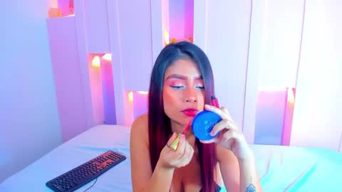 violetsmith online show from January 2025 11:50:01 PM