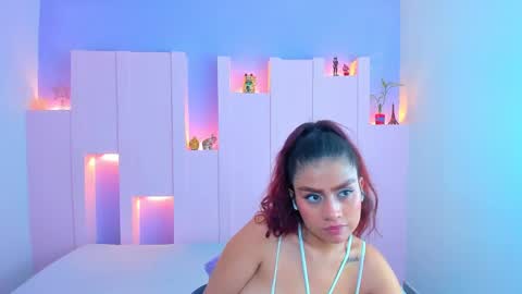 violetsmith online show from January 2025 07:49:02 PM