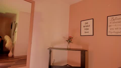 violetta_bold online show from September 2025 11:54:01 AM