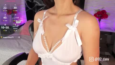 Violetta  online show from October 2025 11:33:02 AM