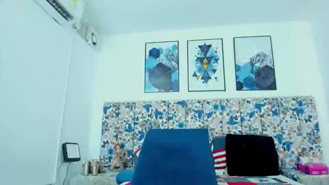 Snapshot of violetta_tss chatting on April 2026 05:18:01 PM Princess Violet Valerious Follow me IGX violetvalerious online show from April 2026 05:18:01 PM