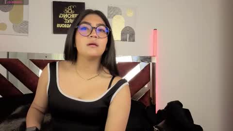 violettabloom1_ online show from September 2025 12:54:01 PM
