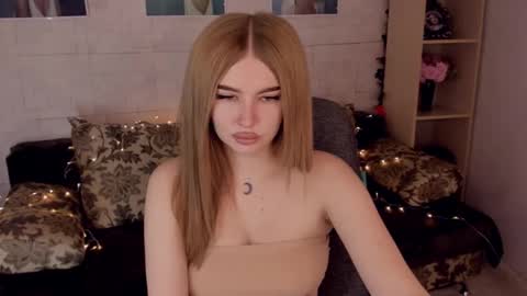 Snapshot of violettaotis chatting on December 2024 11:37:02 AM ViolettaOtis online show from December 2024 11:37:02 AM