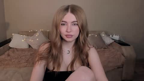 Snapshot of violettaotis chatting on February 2025 11:27:02 AM ViolettaOtis online show from February 2025 11:27:02 AM