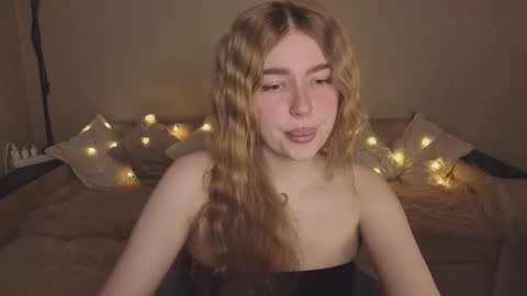 ViolettaOtis online show from February 2026 04:41:01 PM