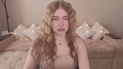 ViolettaOtis online show from April 2026 11:19:01 AM