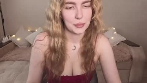 Snapshot of violettaotis chatting on June 2026 12:14:02 PM ViolettaOtis online show from June 2026 12:14:02 PM