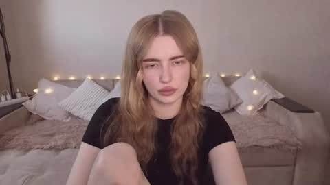 ViolettaOtis online show from June 2026 02:14:01 PM