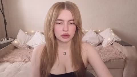 ViolettaOtis online show from June 2026 11:00:01 AM