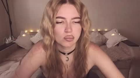 ViolettaOtis online show from July 2026 03:55:01 PM