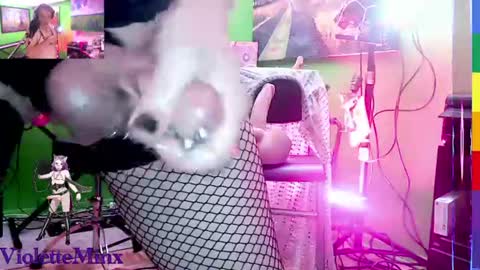 Snapshot of violetteminx chatting on July 2026 03:40:02 PM Violette online show from July 2026 03:40:02 PM