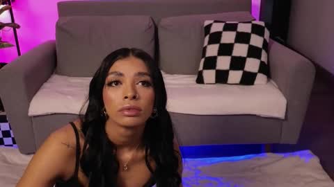 Violet online show from February 2026 06:36:01 PM