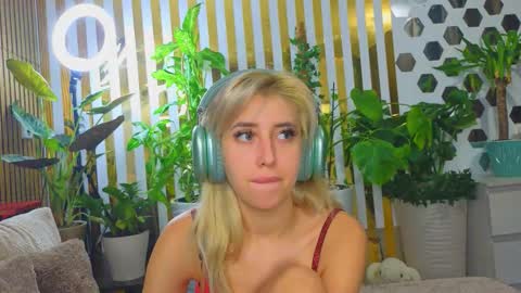 Violetta online show from October 2025 05:41:02 AM