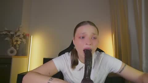 Violla online show from June 2026 10:23:01 AM
