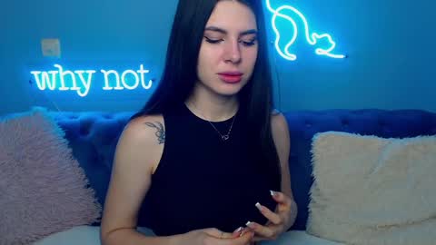 viollinalv online show from February 2025 05:39:01 AM