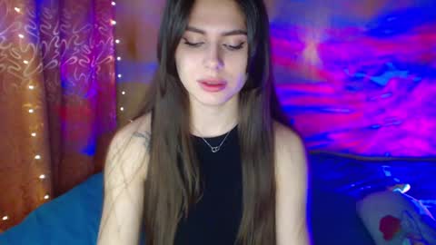 viollinalv online show from March 2025 09:11:02 PM