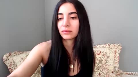 viorett online show from November 2025 04:01:01 AM