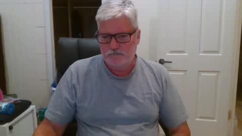 viper654321 online show from November 2025 08:14:02 AM