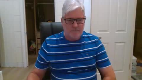 Snapshot of viper654321 chatting on May 2026 07:58:01 AM viper654321 online show from May 2026 07:58:01 AM