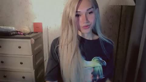 Pearl online show from November 2025 04:44:01 AM