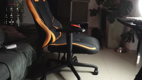 VITO BENZ online show from March 2026 02:11:02 AM