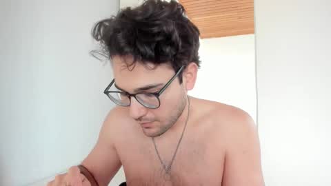 Vito Ferrer online show from February 2026 12:36:02 PM