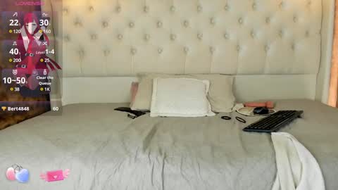 VittaaaPlease help me with your thumbs up its important  online show from February 2025 04:50:01 PM