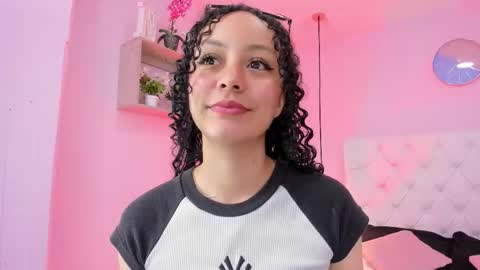 Vivi online show from October 2025 03:56:02 AM