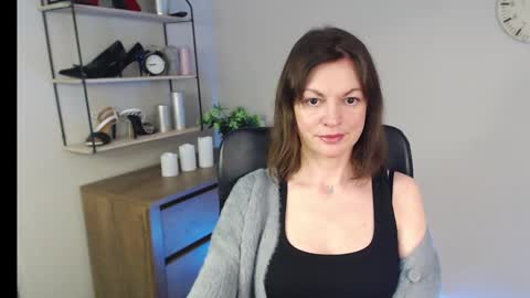 Vivian online show from February 2025 08:18:02 AM