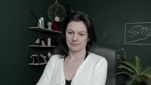 Vivian online show from March 2026 07:56:02 AM