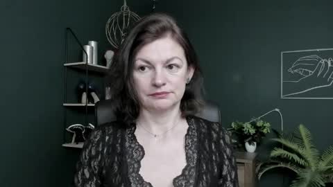 Snapshot of vivian_dream chatting on April 2026 06:33:02 AM Vivian online show from April 2026 06:33:02 AM