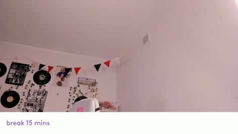 vivian_qwerty online show from February 2025 07:51:02 AM