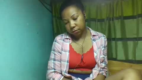 viviane0812 online show from November 2025 11:37:02 PM